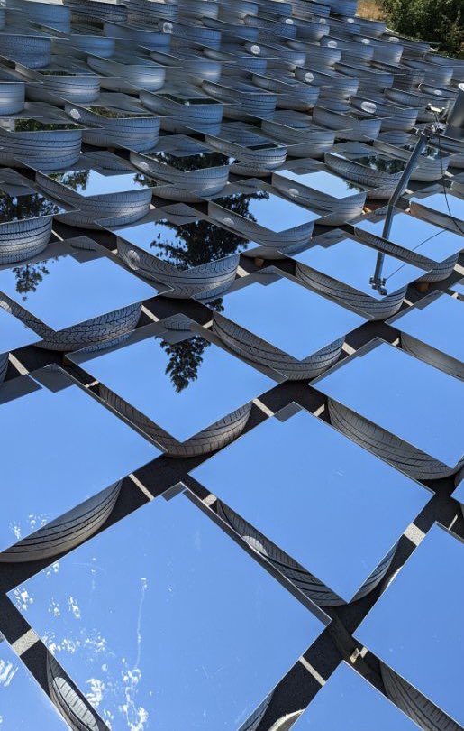 Grid of glass mirrors used in early California experiments